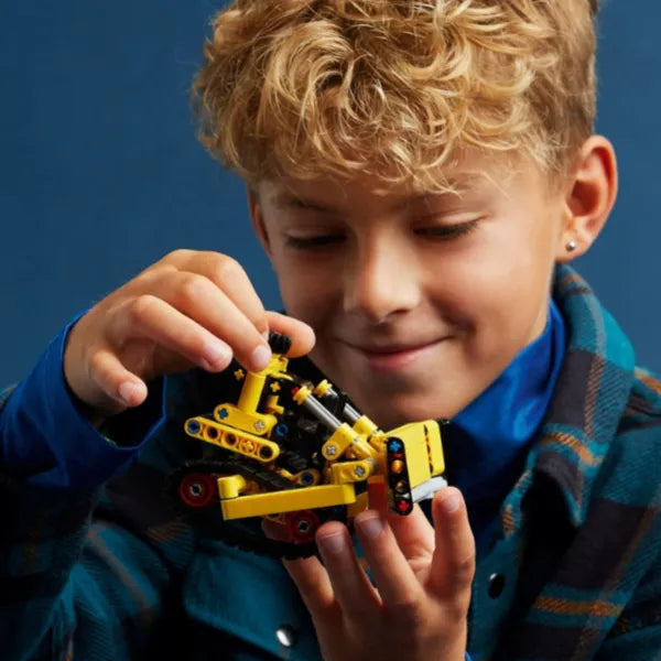 Lego Technic Heavy Duty Bulldozer Building Set 42163 with 195pcs alternate